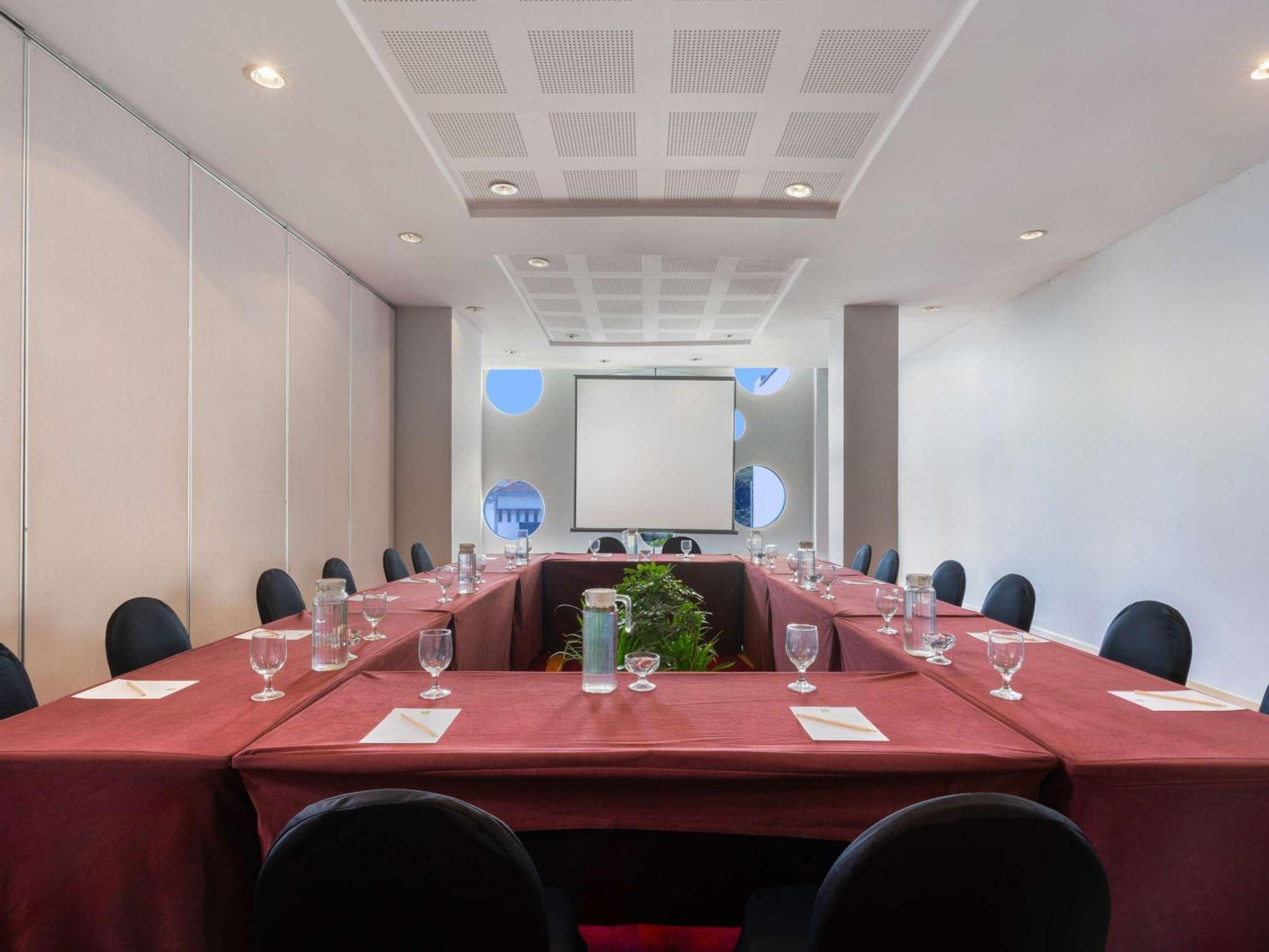 Ibis Styles Malang Hotell Eksteriør bilde